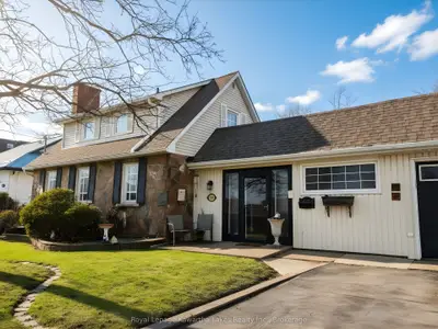 Detached in Kawartha Lakes