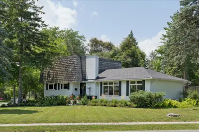 6 Roper Drive, Peterborough, On K9j 6k4
