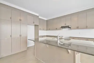 655 Fenwick Way, Barrhaven, On K2j 7e6