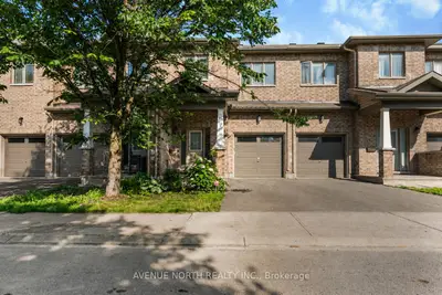 Att/Row/Townhouse in Barrhaven