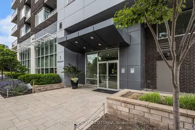 Condo Apartment in Vanier and Kingsview Park