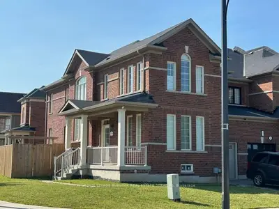 Att/Row/Townhouse in Hamilton