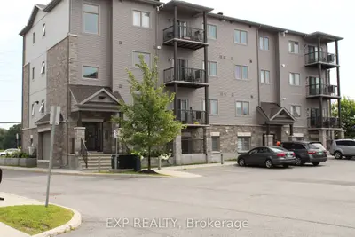 Condo Apartment in Barrhaven