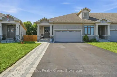 Att/Row/Townhouse in Belleville