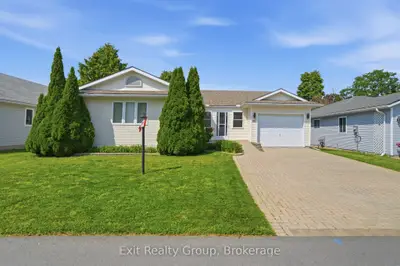 Detached in Prince Edward County