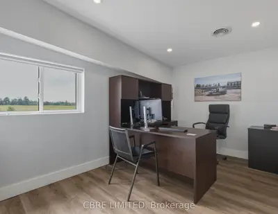 754 Shaver Road, Hamilton, On L9g 3k9