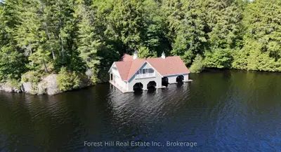 Detached in Muskoka Lakes