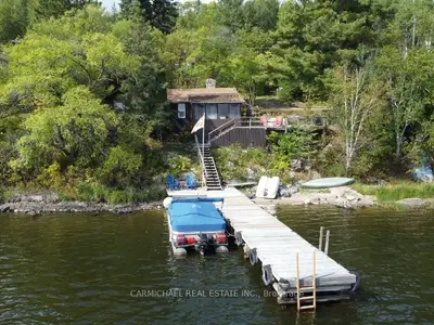 Detached in Kenora Remote Area