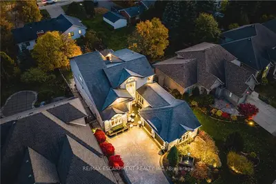 712 Highvalley Road, Hamilton, On L9g 4e9