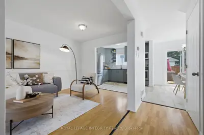 Att/Row/Townhouse in Orleans - Cumberland and Area