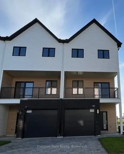 Condo Townhouse in London North