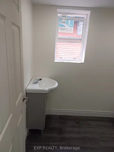 143 Sherman Avenue N, Hamilton, On L8l 6m3