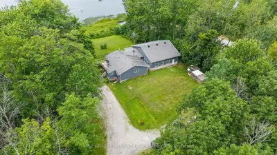 27 Young Street, Kawartha Lakes, On L0k 1w0