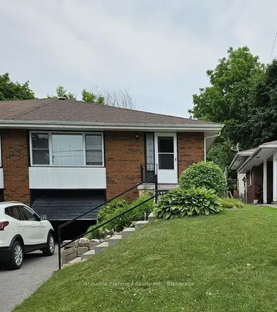 17b Beechwood Drive, Peterborough, On K9j 1m2
