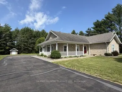 Detached in Hastings Highlands