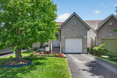 Detached in Kingston