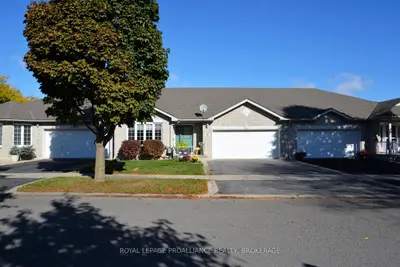 166 Ellesmeer Avenue, Kingston, On K7p 3h6