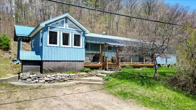 Detached in Bancroft