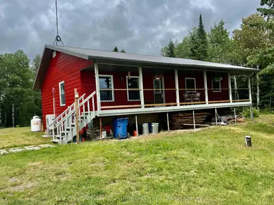 Detached in Kenora Remote Area