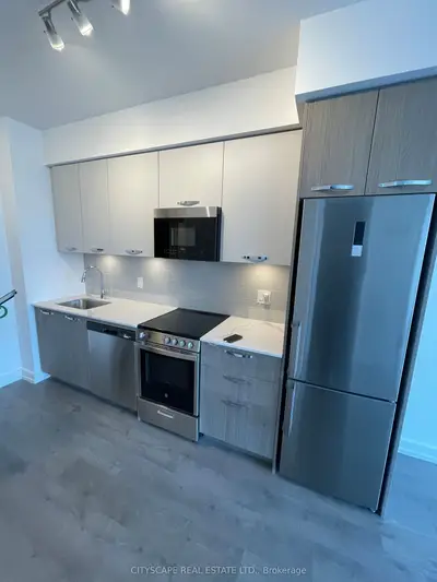 Condo Apartment in Hamilton