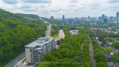 455 Charlton Avenue E 403, Hamilton, On L8n 0b2