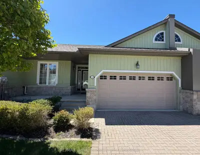 Condo Townhouse in South Huron