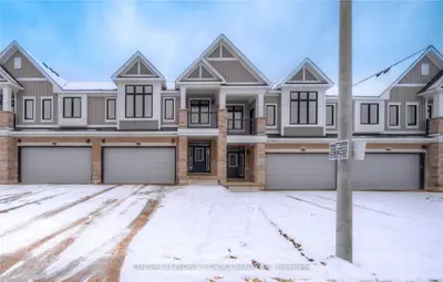 Att/Row/Townhouse in Waterloo