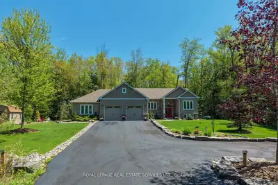1045 Tower Crescent, Gravenhurst, On P0e 1g0