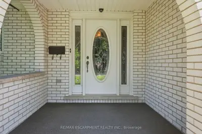 11 Tanera Crescent, St. Catharines, On L2m 7j7