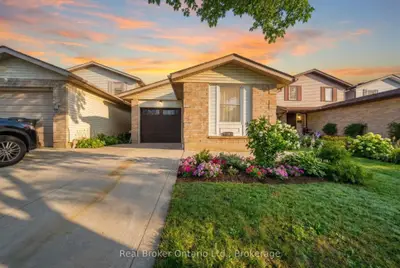 Detached in Guelph
