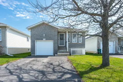 Detached in Kingston