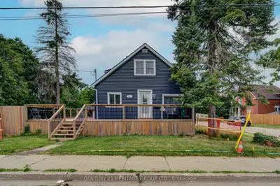 Detached in Cambridge