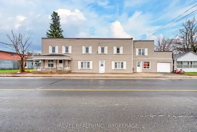 Multiplex in Frontenac