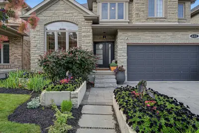 422 Rideau River Street, Waterloo, On N2v 2y4