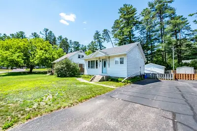 Detached in Deep River