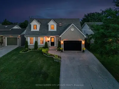 12 Foxhill Crescent, St. Catharines, On L2s 3t9