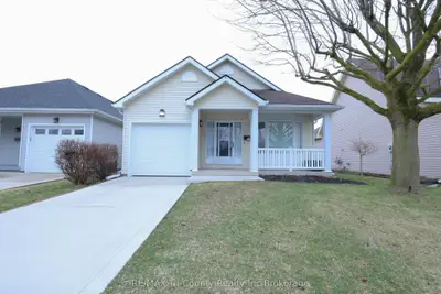 33 Wilkins Crescent, Tillsonburg, On N4g 5m6