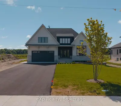 1036 Walton Avenue N, North Perth, On N4w 3s2