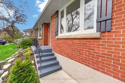 Detached in Kingston