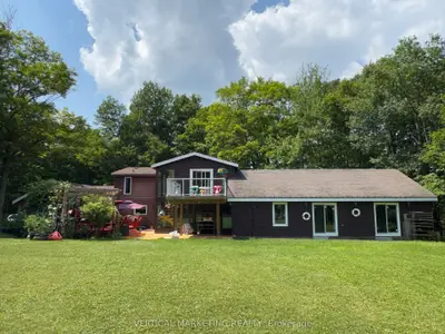 823 Relative Road, Armour, On P0a 1c0