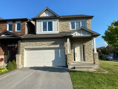 Att/Row/Townhouse in Kanata