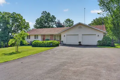Detached in Frontenac
