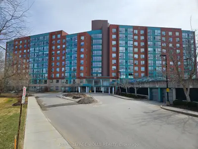 Condo Apartment in Waterloo
