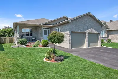 8 Settlement Lane, Russell, On K4r 0a4