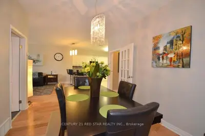 Condo Apartment in Hamilton