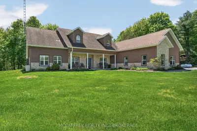 Detached in Frontenac