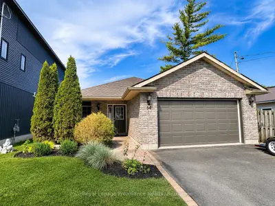 Detached in Belleville