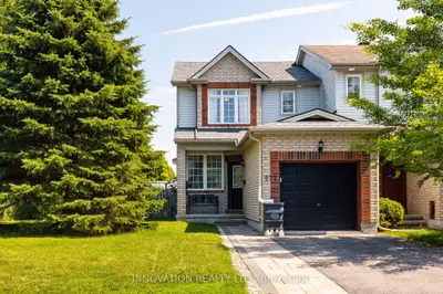 Att/Row/Townhouse in Kanata