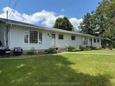 Duplex in Frontenac