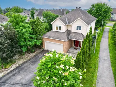 160 Hillman Marsh Way, Blossom Park - Airport And Area, On K1t 0a8